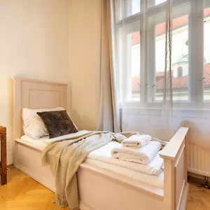 Apartahotel Templová 7 - Old Town, Praga